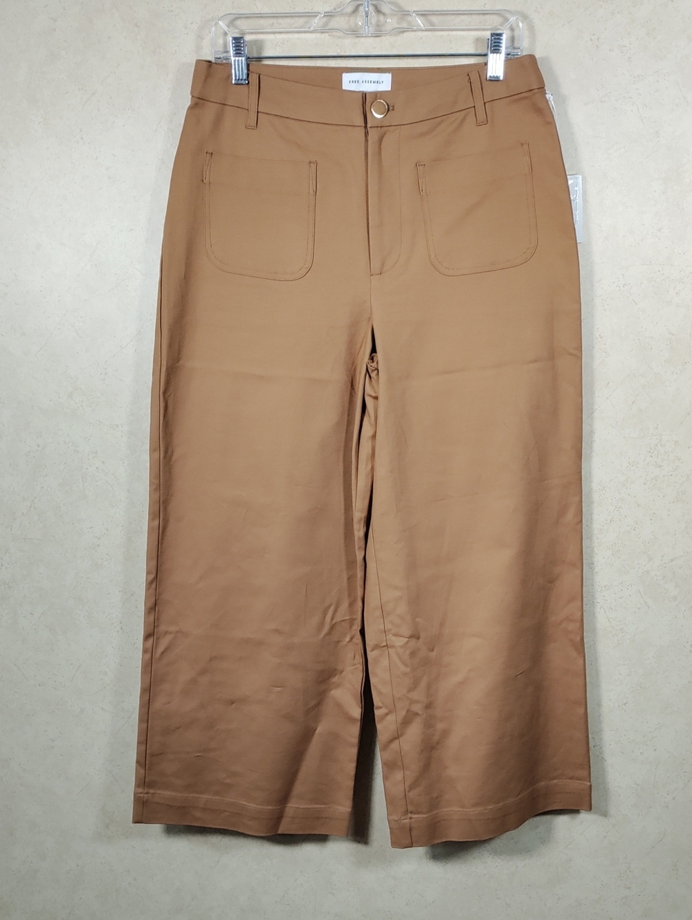H186 Free Assembly Brown Antelope Wide Leg Crop Chinos 8 NWT